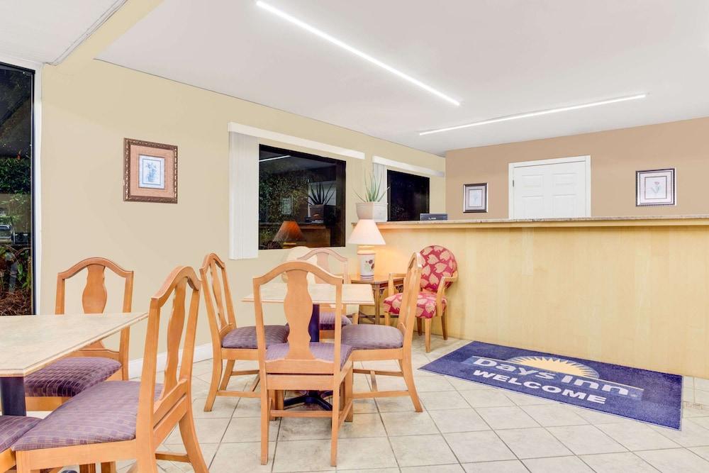 Americas Best Value Inn Aiken photo 8