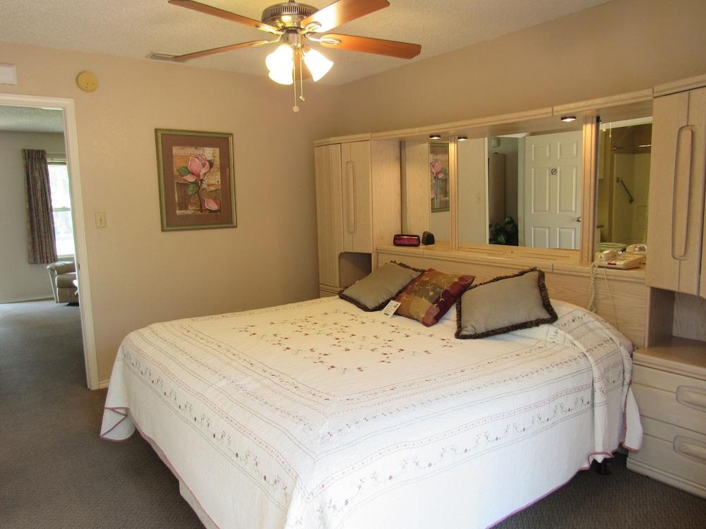 Victoria Palms Inn & Suites photo 6