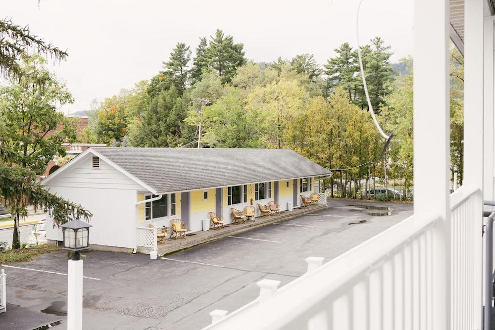 Admiral Motel photo 42