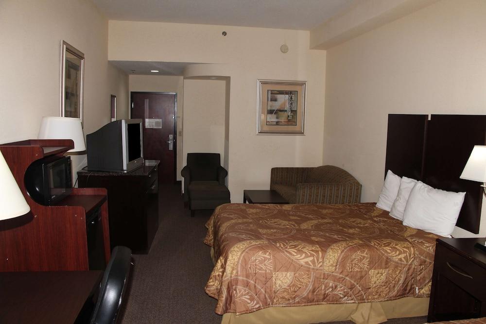 Jameson Inn and Suites Riverdale photo 50