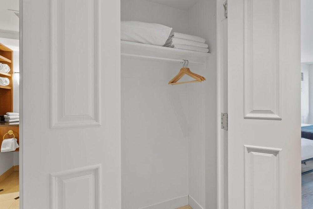 Sleep SIX 1BR2BA Cozysuites on Boardwalk photo 29
