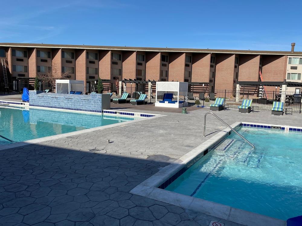 Best Western Premier Denver East photo 35