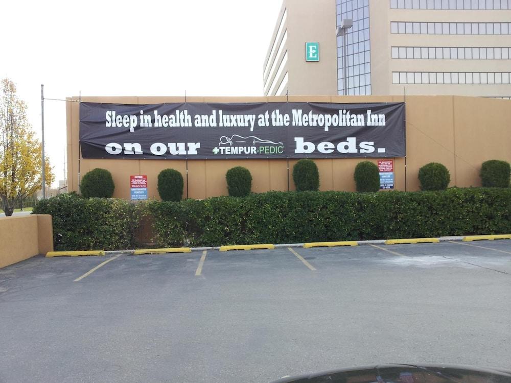 The Metropolitan Inn photo 24