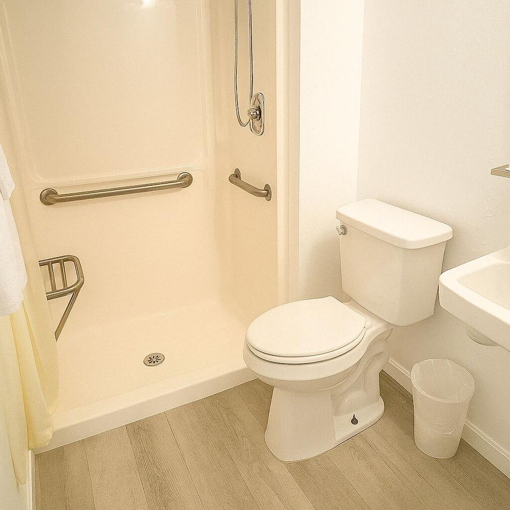 Daytona Shores Inn & Suites photo 35