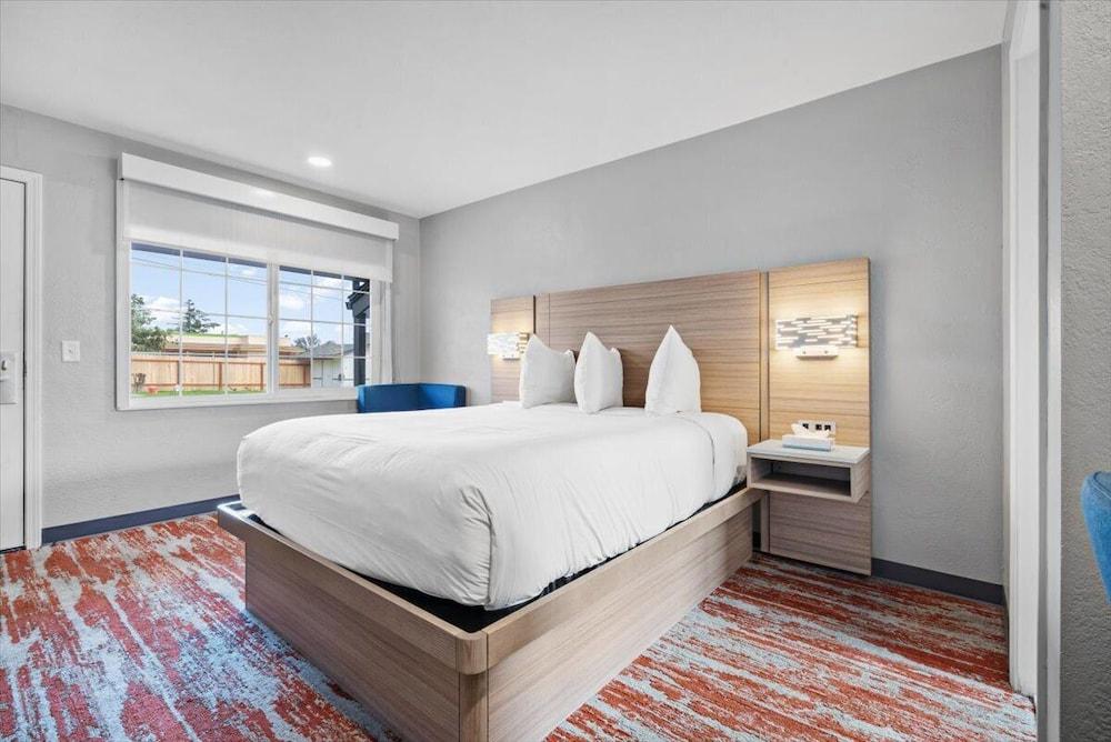 Cielo House Inn photo 44