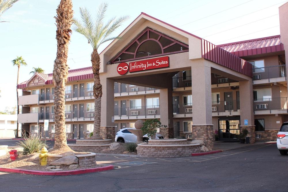 Infinity Inn & Suites photo 22