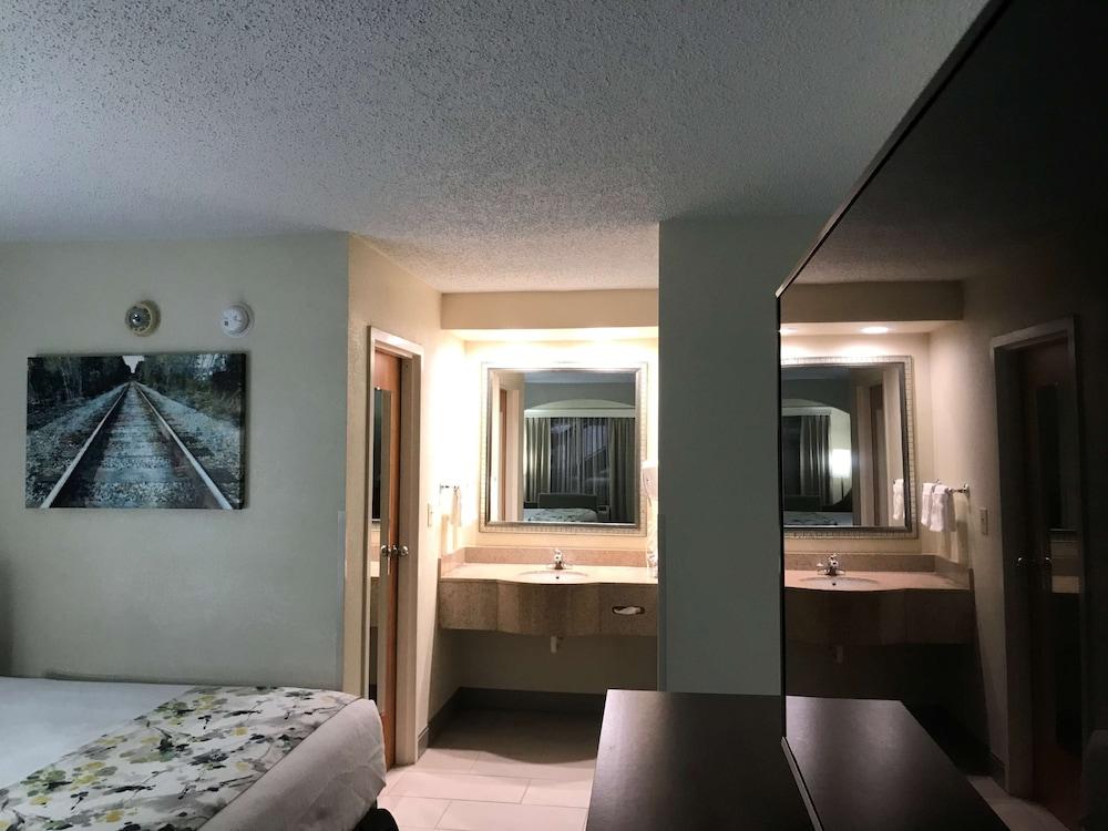 Best Western Inn & Suites - Monroe photo 22