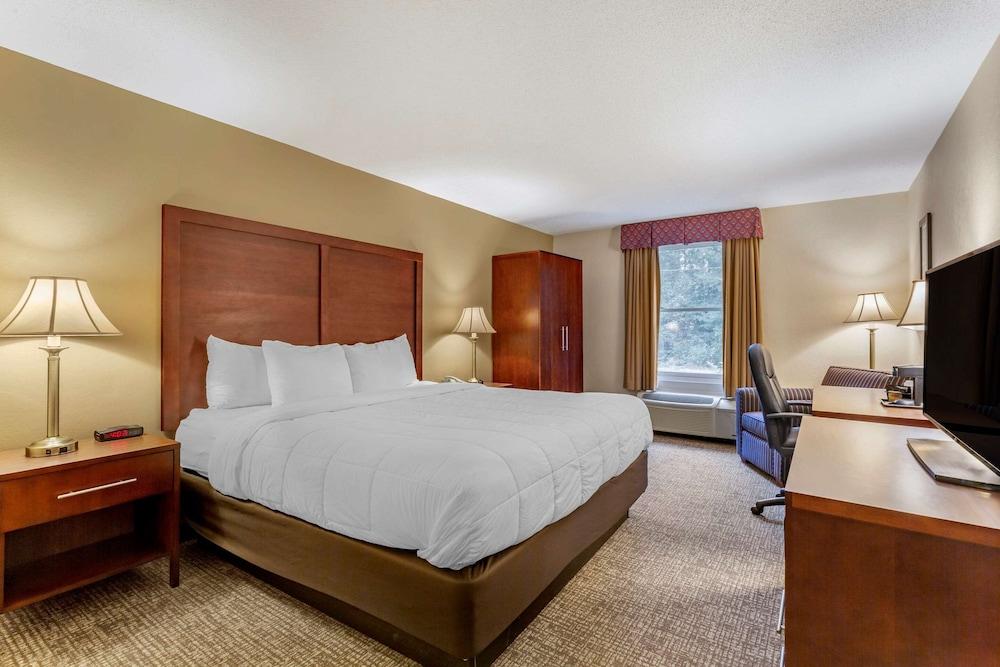 Comfort Inn Foxboro – Mansfield photo 12