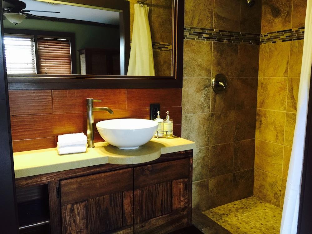 Eureka Zen Cottages photo 28