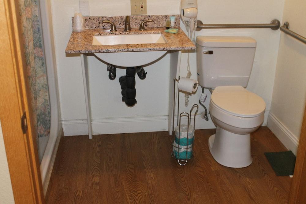 Country Inn photo 14