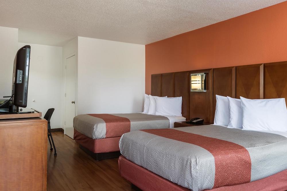 Motel 6 Van Buren, AR photo 23