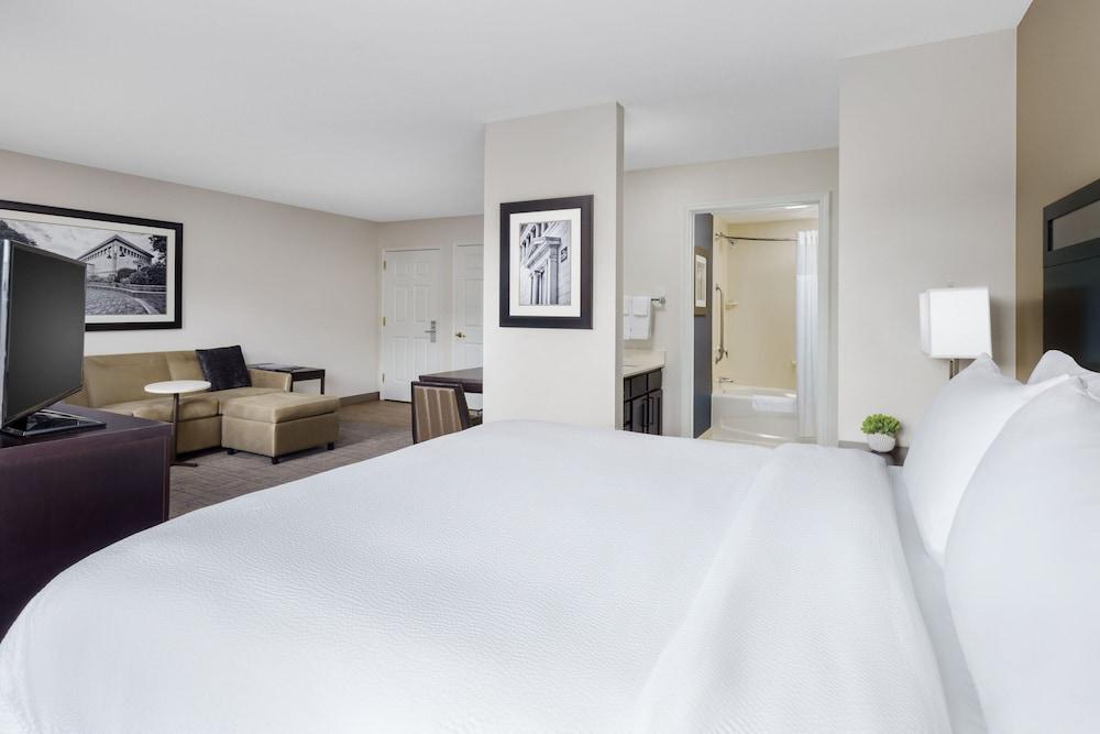 Residence Inn by Marriott Boston-Franklin photo 18