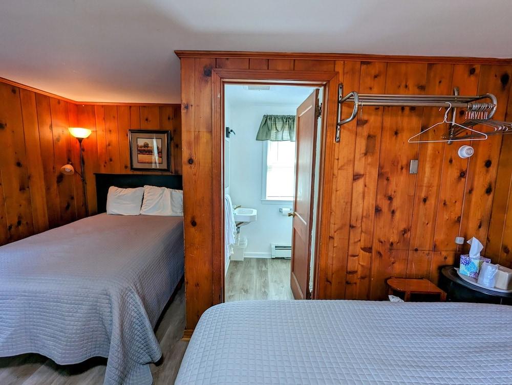 Riverside Motel photo 5