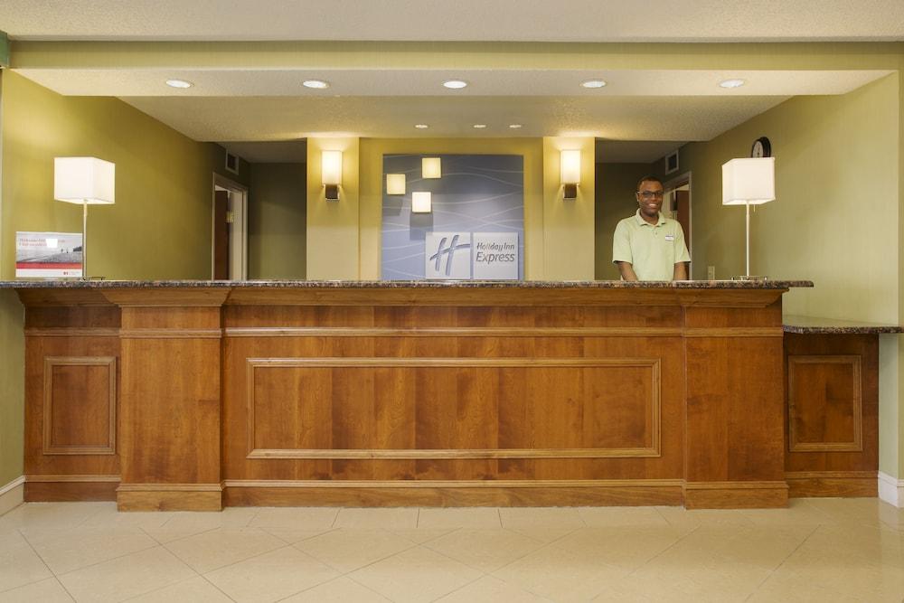 Kalamazoo Hotel and Suites photo 23