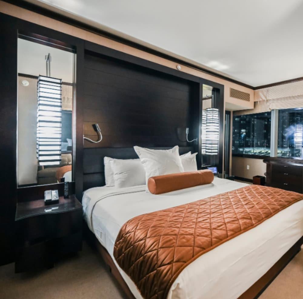 StripViewSuites at Vdara photo 8