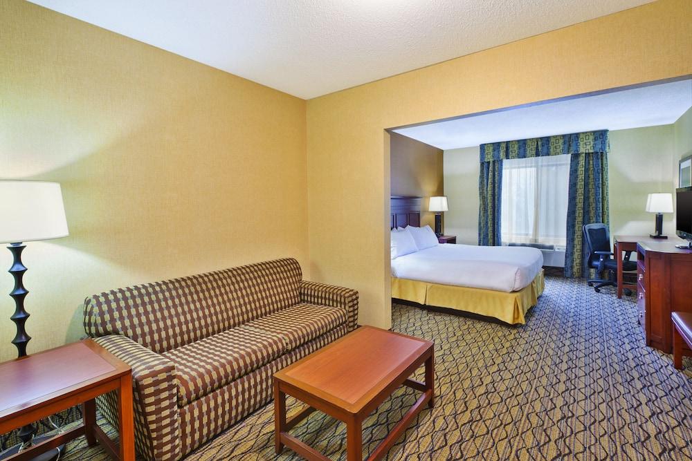 Holiday Inn Express Hotel & Suites Belleville by IHG photo 76