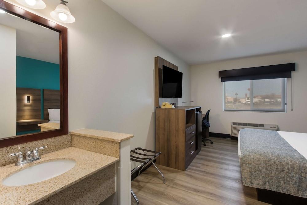 SureStay by Best Western Camp Verde photo 17