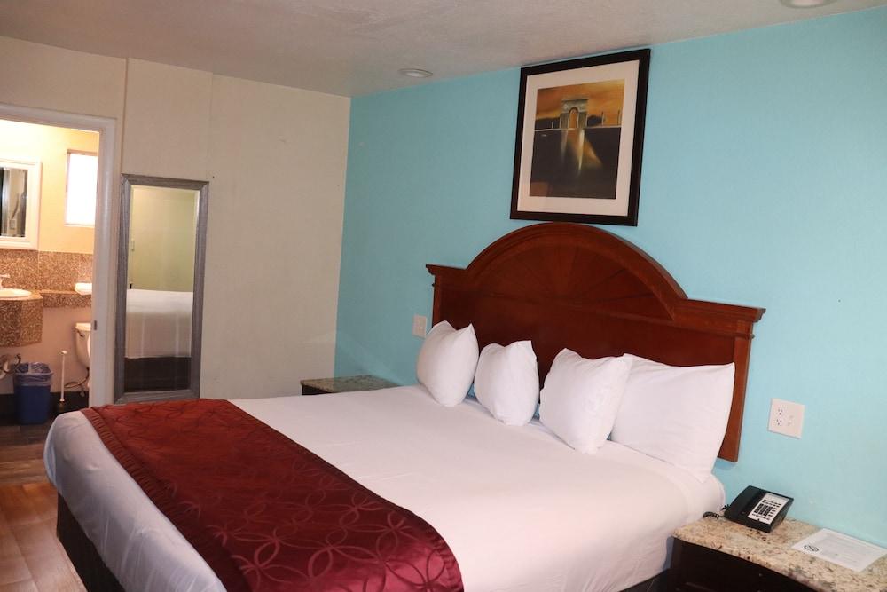 Value Inn photo 11
