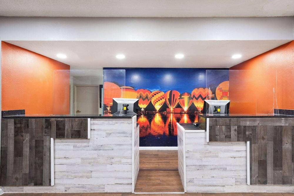 MainStay Suites Decatur River City photo 4