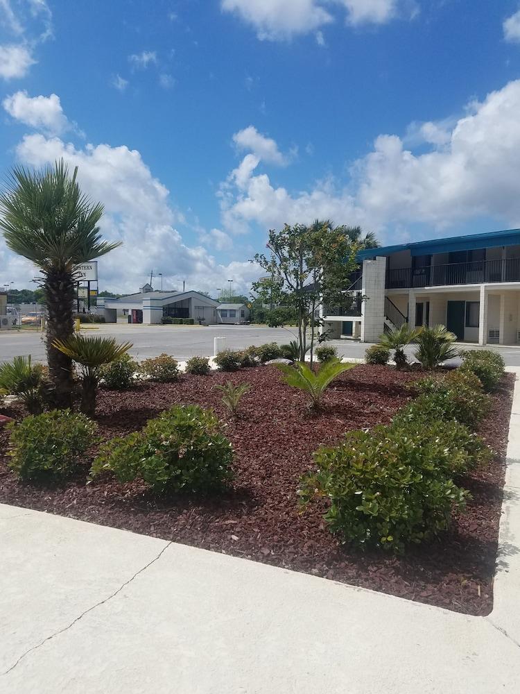 Western Inn photo 28