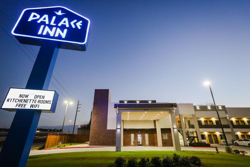 Palace Inn Airtex photo 5