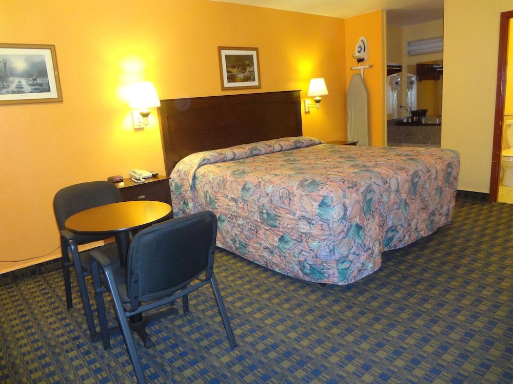 Antlers Inn photo 3