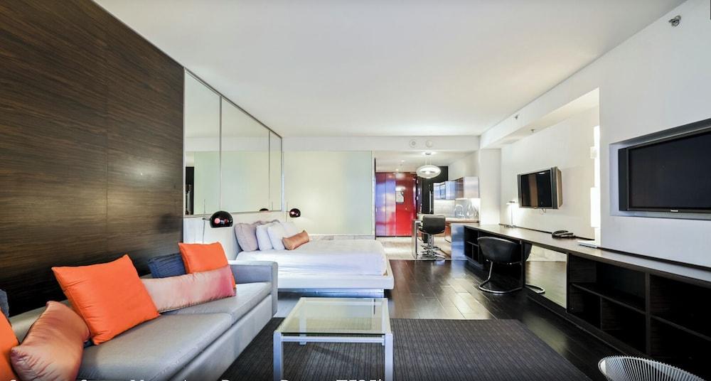 Ava's Suite 37th FLR PALMS PLACE photo 5