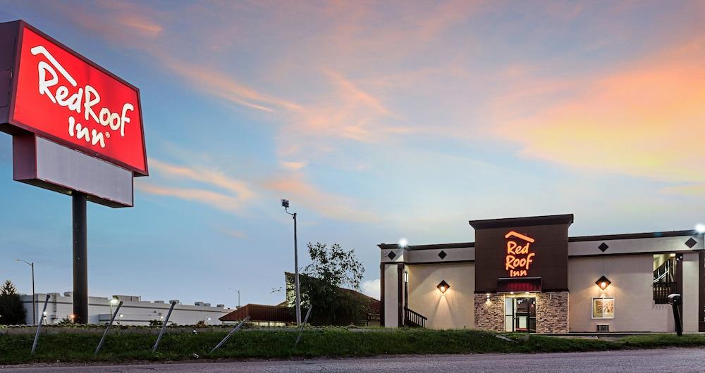 Red Roof Inn Anderson, IN photo 29