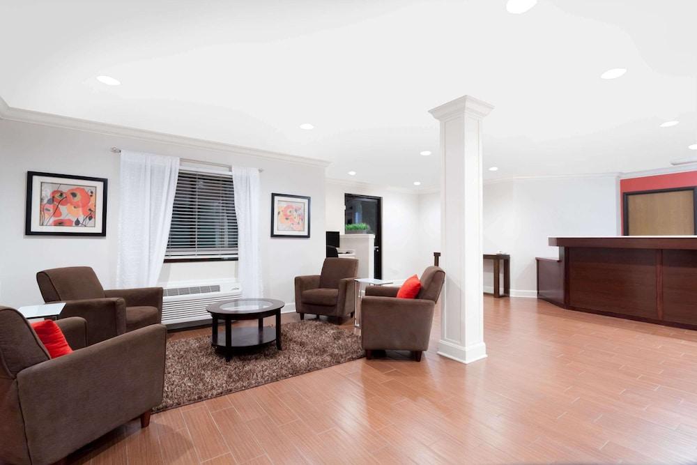 Ramada by Wyndham Tell City photo 4