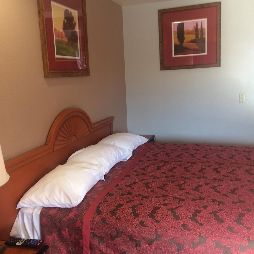 Crown Lodge Motel Oakland photo 24