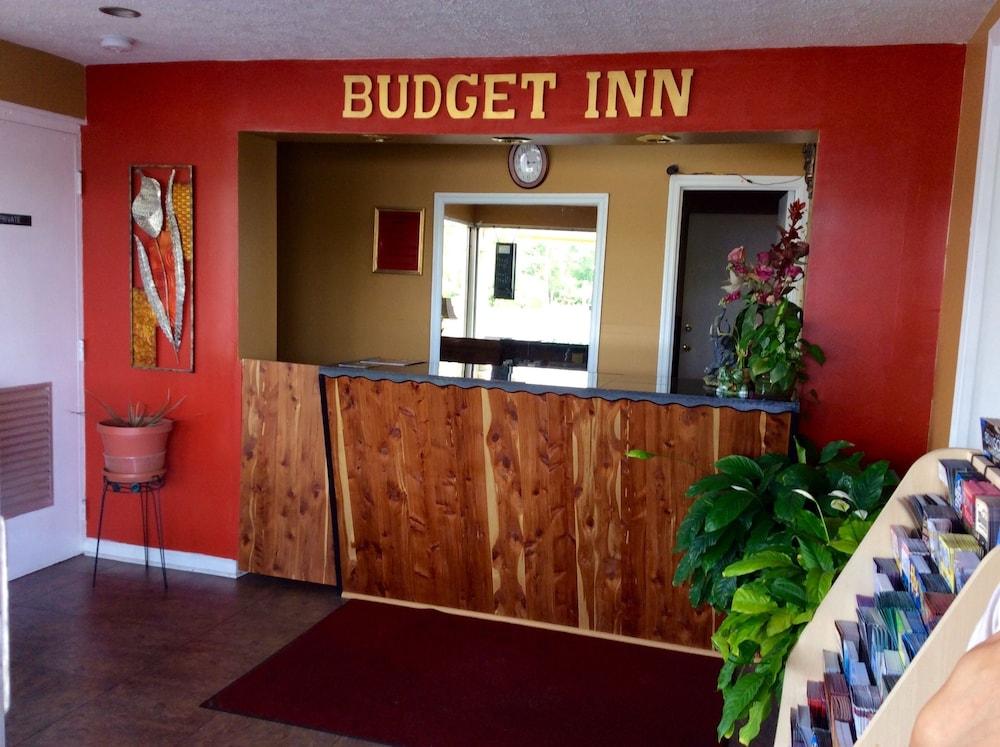 Budget Inn photo 6