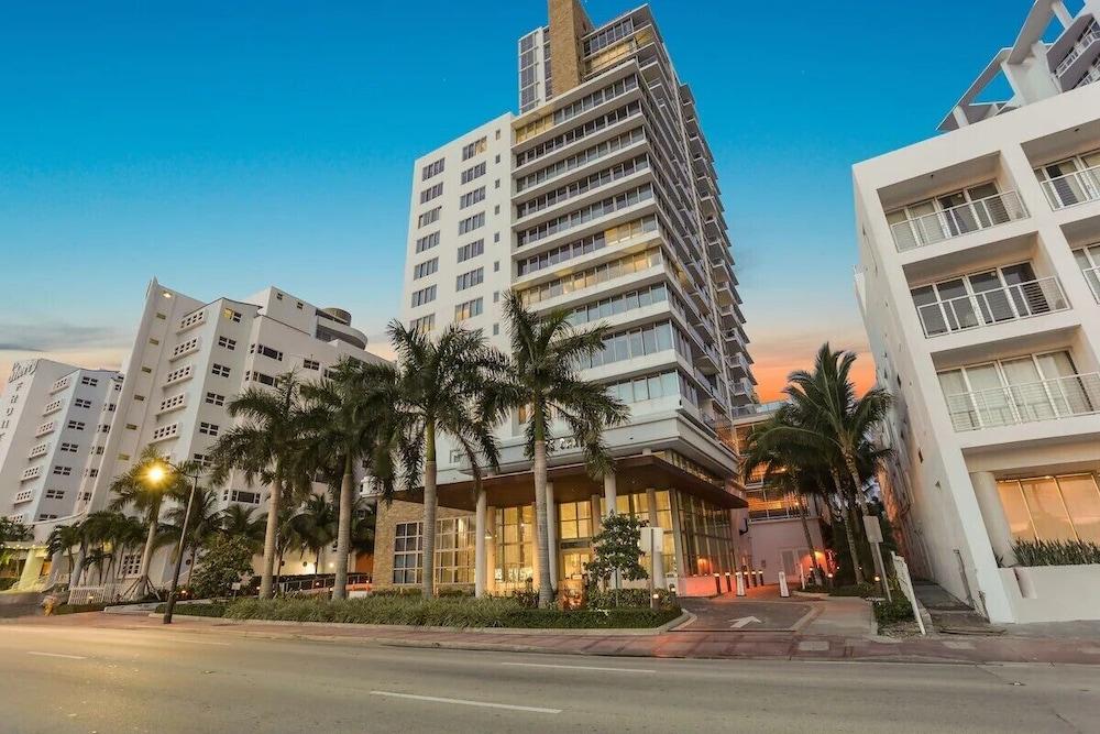 Dharma Home Suites Miami at Monte Carlo photo 1