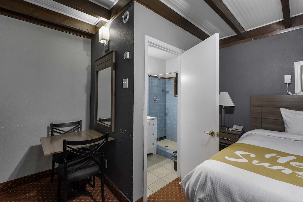 Budget Lodge Ruidoso photo 41