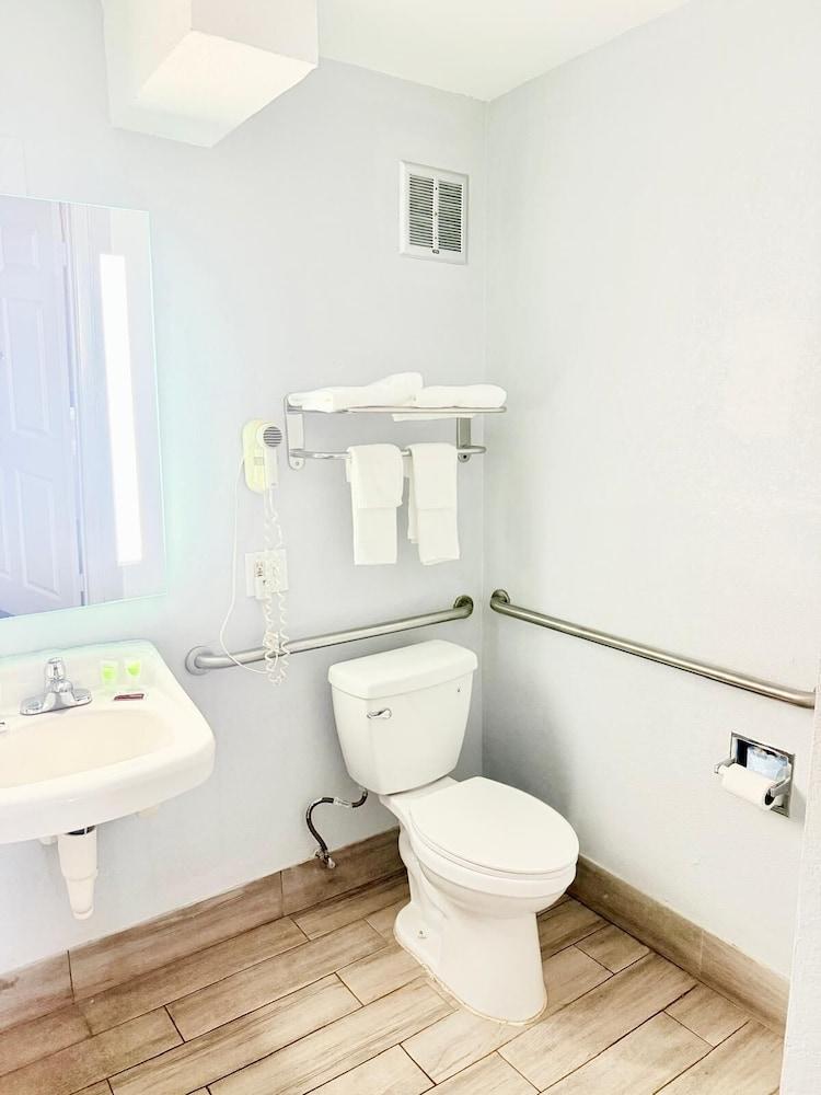 VIP INN AND SUITES photo 23