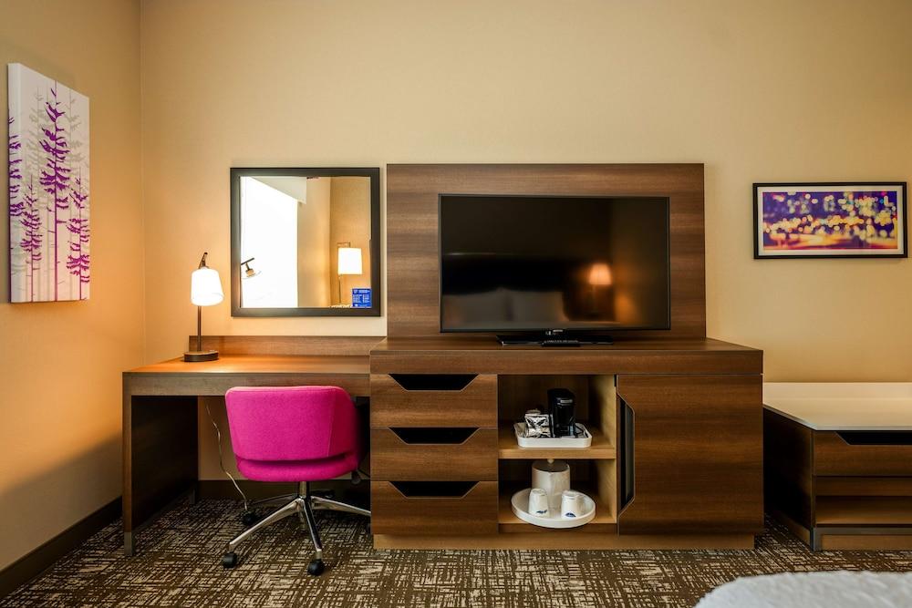 Hampton Inn & Suites Aurora South Denver photo 27