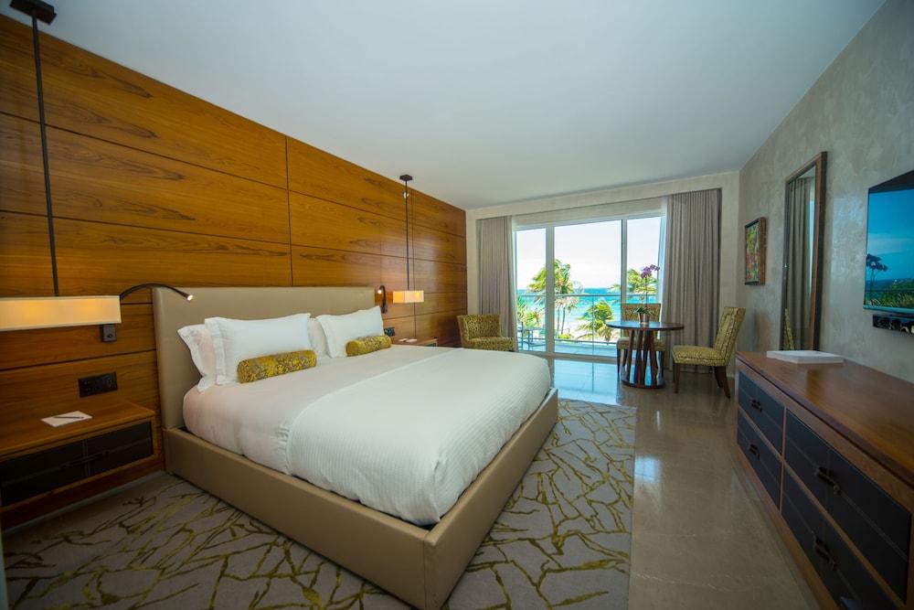 Royal Blues Hotel photo 8