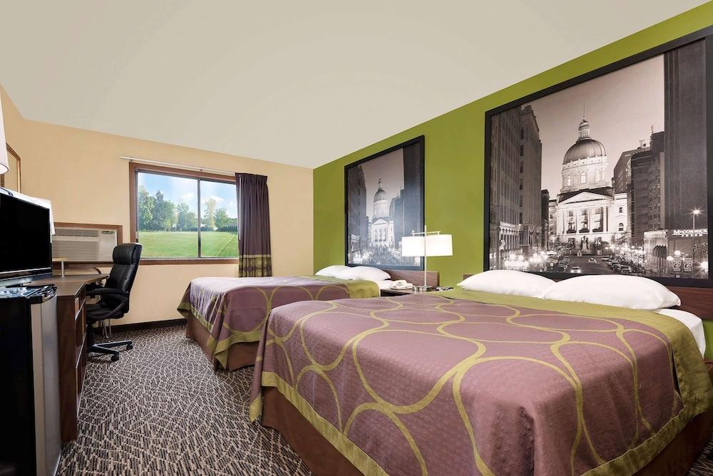 Super 8 by Wyndham Muncie/Ball St. College Area photo 12