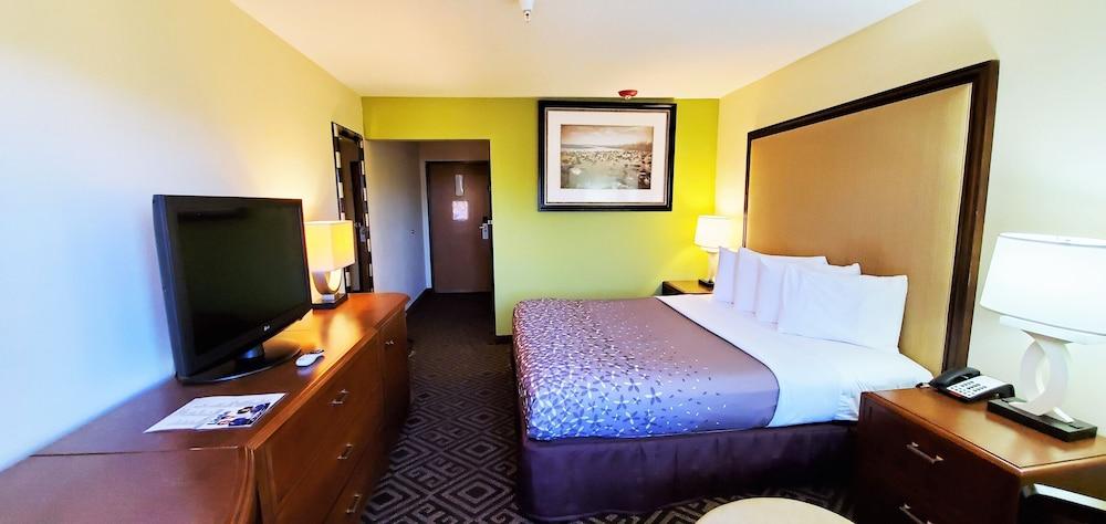 Travel Inn & Suites - Sikeston/Miner (i-55 Exit-67) photo 27