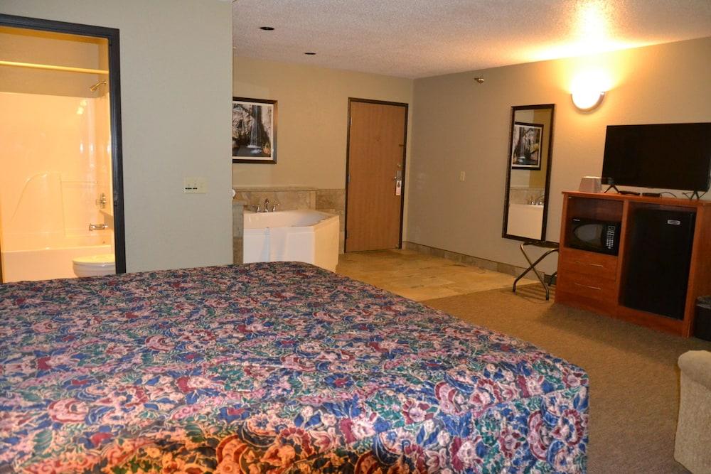 Carrington Inn & Suites photo 19
