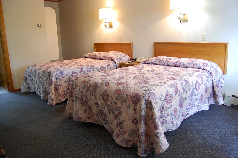 T-Bird Motor Inn photo 22