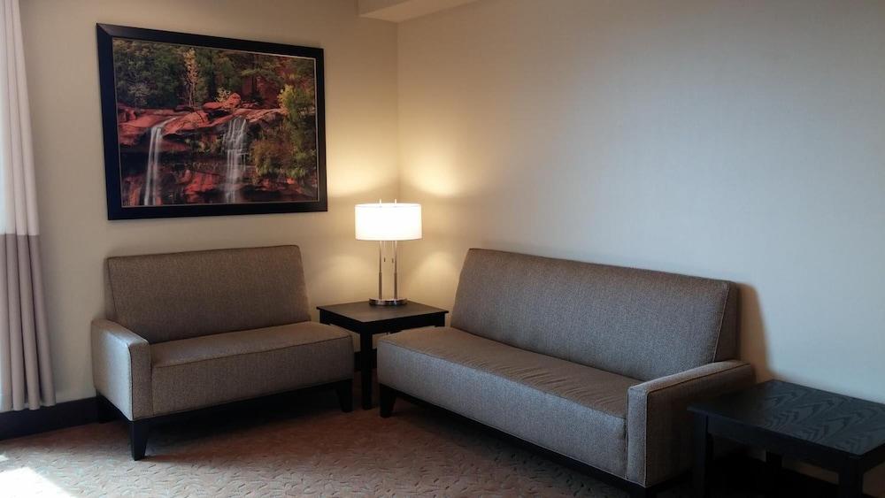 Ledgestone Suites Hotel Vernal photo 21