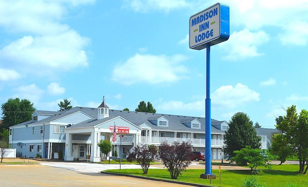 Madison Inn Lodge photo 17