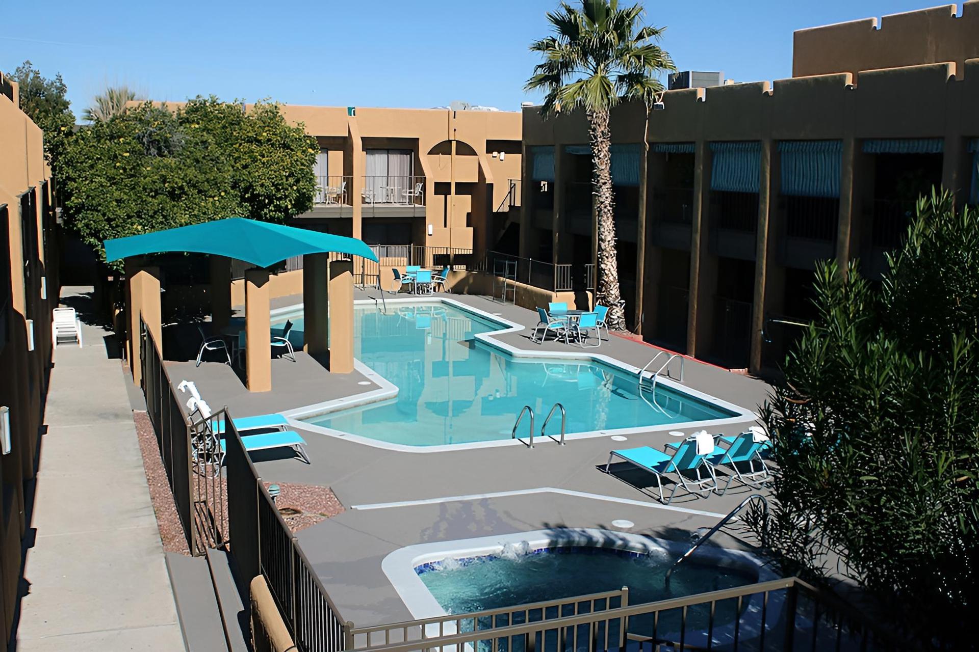 Ramada by Wyndham Tucson Airport photo 22