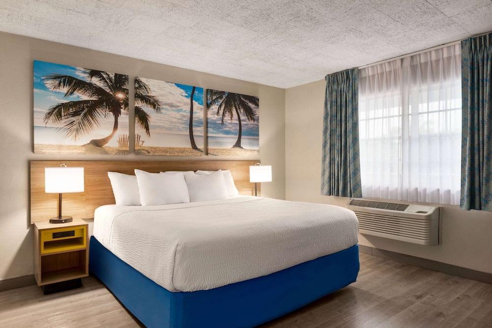 Days Inn by Wyndham Miami Airport North photo 22
