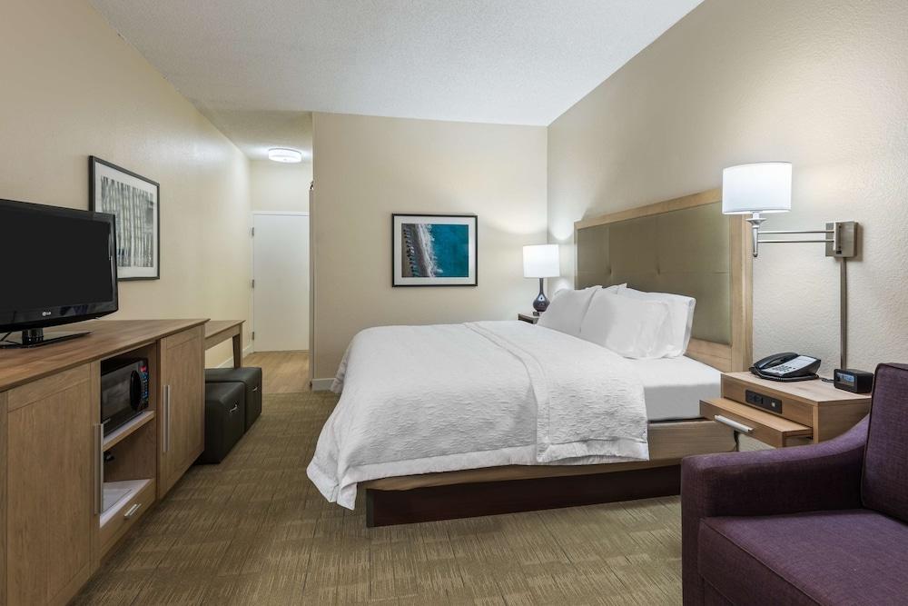 Hampton Inn Bonita Springs/Naples-North photo 26