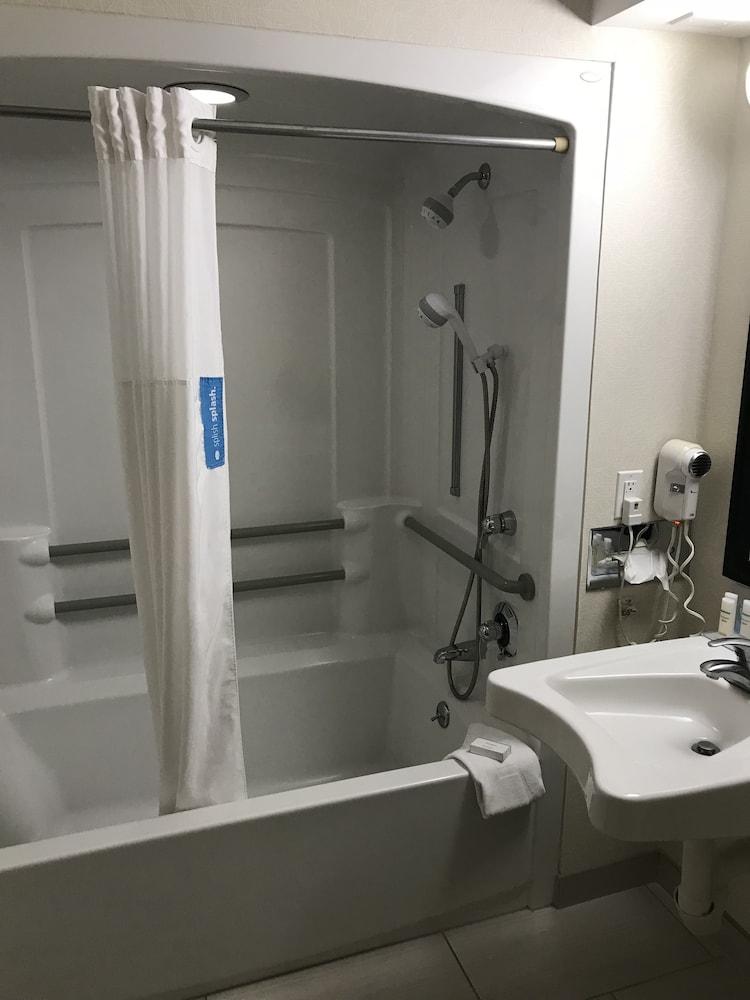 Hampton Inn Ridgefield Park photo 19