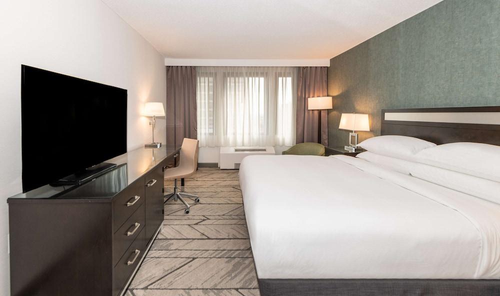 DoubleTree by Hilton Newark Penn Station photo 46