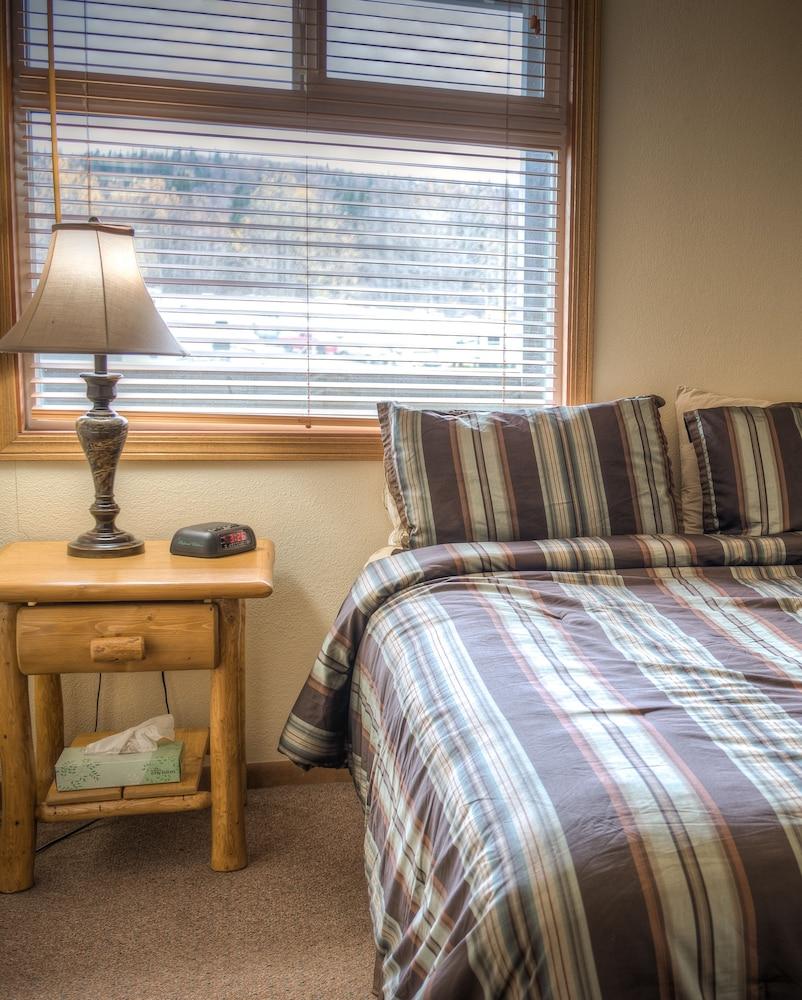 Kenai River Lodge photo 16