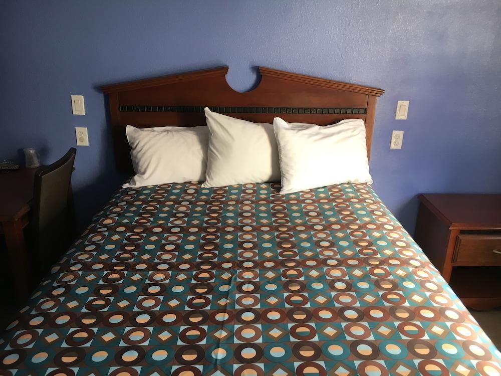 Ruby Motel photo 4