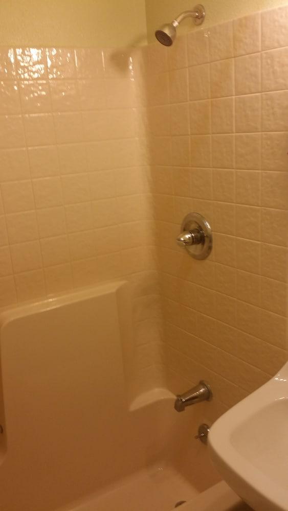 Travel Inn photo 12